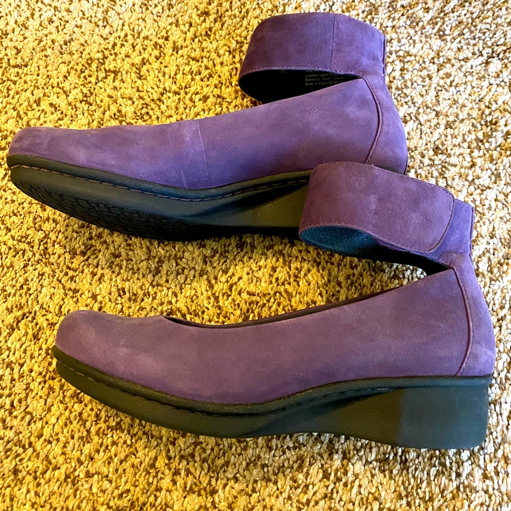 Dansko Purple Ankle Strap Clogs size 40